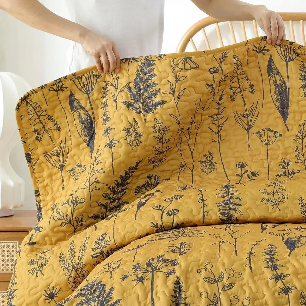New Quilts Queen Size Ginger Quilt Botanical with Floral Pattern Microfiber